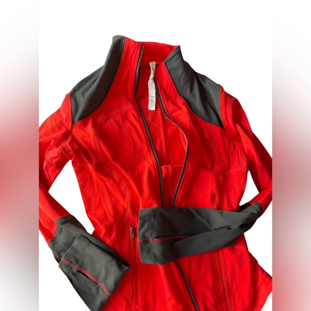 Lululemon Women's Red and Black Jacket - Picture 7 of 10